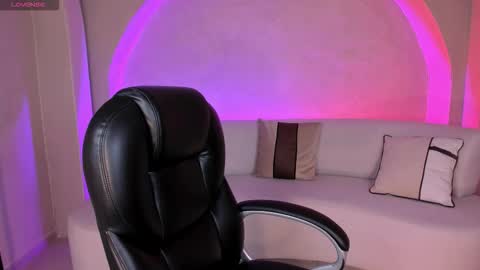 Snapshot of alessiacorleone_ chatting on October 9, 2025, 5:22 pm Alessia online show from October 9, 2025, 5:22 pm