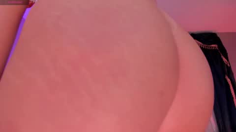 Snapshot of alessiacorleone_ chatting on October 31, 2025, 8:32 pm Alessia online show from October 31, 2025, 8:32 pm