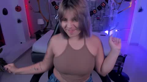 Snapshot of alessiadouce chatting on October 30, 2025, 4:47 am Alessia online show from October 30, 2025, 4:47 am