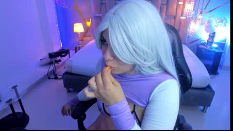 Snapshot of alessiadouce chatting on November 7, 2025, 4:34 am Alessia online show from November 7, 2025, 4:34 am