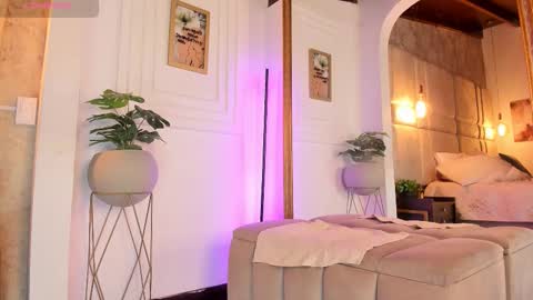 Snapshot of alessialondon chatting on February 17, 2025, 6:42 am Alessia online show from February 17, 2025, 6:42 am