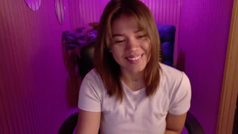 alessiamonroe_ online show from April 6, 2026, 8:10 pm