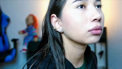 Snapshot of alessiavix chatting on February 3, 2025, 3:17 pm Alessia Meow online show from February 3, 2025, 3:17 pm
