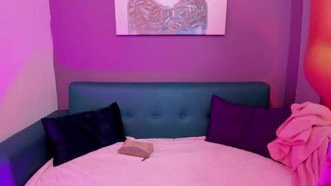 alessiia__ online show from November 13, 2025, 3:16 am