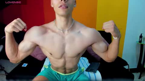 Alessio online show from December 3, 2025, 12:03 pm