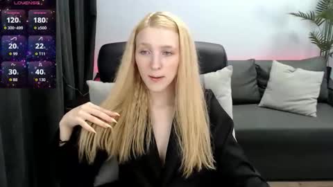 aletta_pearl online show from June 3, 2026, 7:11 am