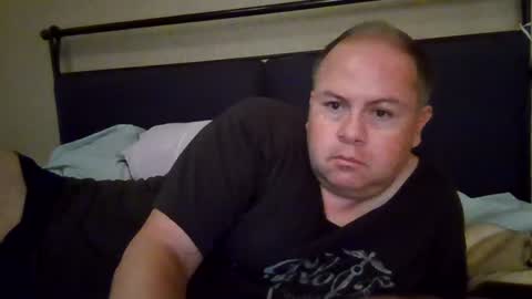 aleveg__101 online show from June 14, 2026, 2:24 am