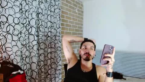 Snapshot of aleviz chatting on February 21, 2026, 7:31 am aleviz online show from February 21, 2026, 7:31 am