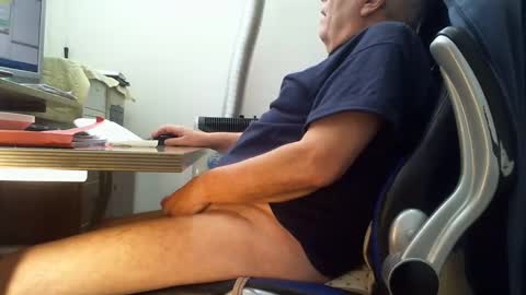 Snapshot of alex47100 chatting on February 6, 2025, 9:11 am alex47100 online show from February 6, 2025, 9:11 am