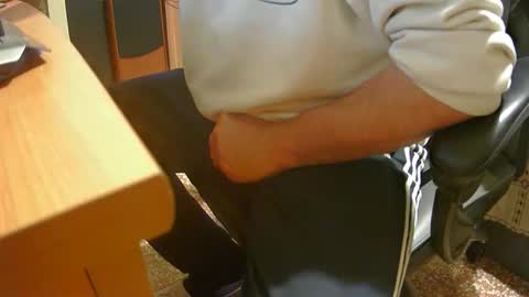 Snapshot of alex81pv1981 chatting on November 2, 2025, 7:27 pm alex81pv1981 online show from November 2, 2025, 7:27 pm