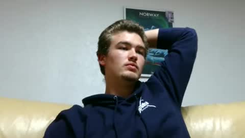 Alex83530 online show from December 4, 2024, 6:17 pm