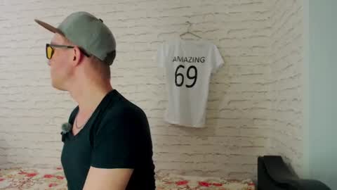 Alex Amazing online show from June 14, 2026, 10:01 pm
