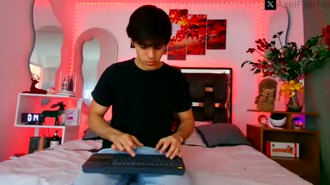 sneider online show from December 12, 2024, 6:31 pm