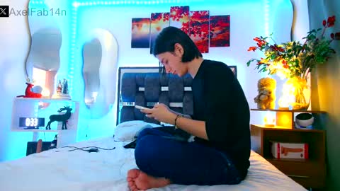 sneider online show from January 13, 2025, 6:49 pm