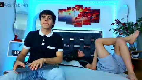 sneider online show from January 15, 2025, 10:02 pm