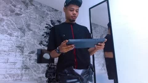 alex online show from April 12, 2026, 3:22 am