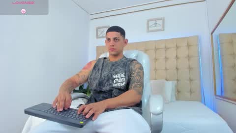 alex online show from September 29, 2025, 12:32 pm