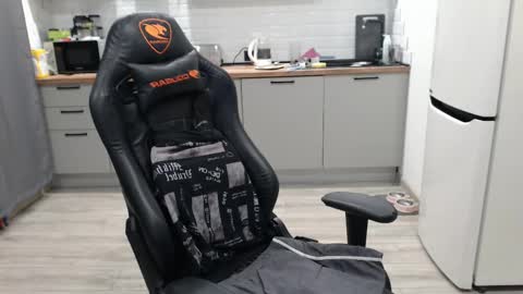 Alex online show from March 7, 2025, 4:02 am