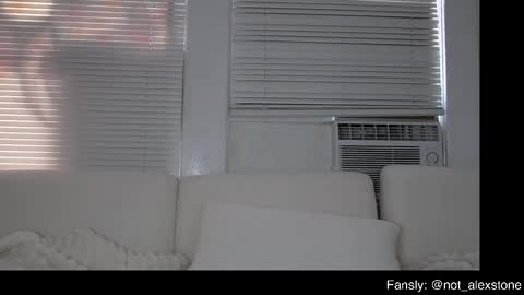 Snapshot of alex_islive chatting on January 15, 2026, 8:12 pm Alex Stone online show from January 15, 2026, 8:12 pm