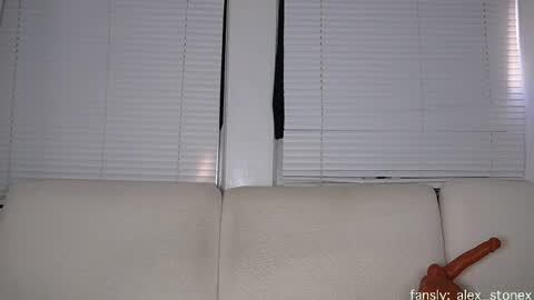 Snapshot of alex_islive chatting on February 23, 2026, 7:33 pm Alex Stone online show from February 23, 2026, 7:33 pm