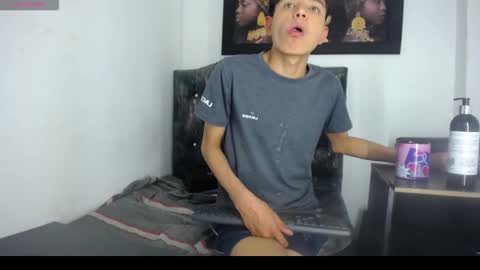 alex_it0 online show from May 16, 2026, 1:02 am