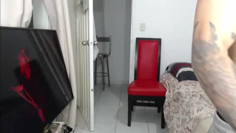 alex_mojica online show from September 12, 2025, 5:07 am