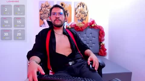 Snapshot of alex_oconner69 chatting on December 25, 2024, 8:39 pm ALEX online show from December 25, 2024, 8:39 pm