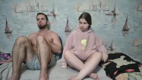 Snapshot of alex_sarah_sex chatting on October 7, 2025, 7:33 pm Alex and Sarah online show from October 7, 2025, 7:33 pm