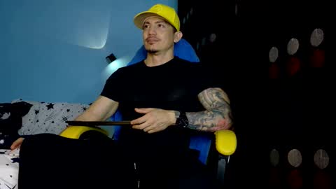 alex_sthorm online show from June 1, 2026, 4:36 am