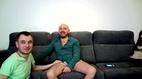 Snapshot of alex_tobey chatting on December 30, 2024, 3:25 am Alex and Tobey online show from December 30, 2024, 3:25 am