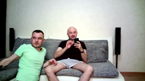 Snapshot of alex_tobey chatting on October 2, 2025, 1:12 am Alex and Tobey online show from October 2, 2025, 1:12 am