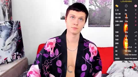 Alex WandHot online show from October 2, 2025, 4:52 am