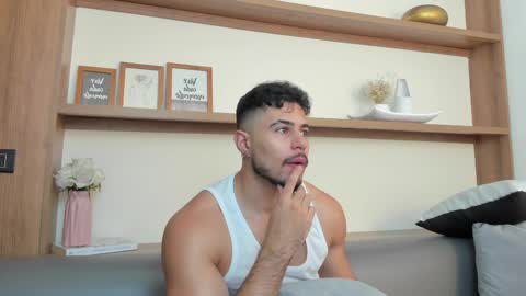 alex_wolf05 online show from February 17, 2026, 5:08 pm