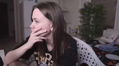 Snapshot of alexa_feels chatting on November 8, 2025, 4:29 pm Little Duck homie online show from November 8, 2025, 4:29 pm