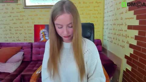 Snapshot of alexa_glory chatting on October 8, 2025, 8:17 pm Alexa online show from October 8, 2025, 8:17 pm