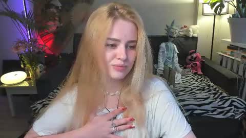 alexa_pirs online show from July 18, 2026, 5:06 pm
