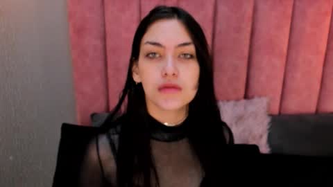 Alexa Thaylor online show from December 5, 2025, 3:09 pm