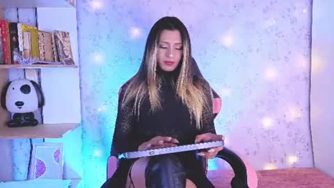 Snapshot of alexaavandercloude chatting on July 19, 2026, 10:13 pm alexaavandercloude online show from July 19, 2026, 10:13 pm