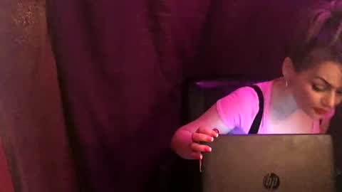 Snapshot of alexablessed2 chatting on February 5, 2025, 12:31 am Alexablessed online show from February 5, 2025, 12:31 am