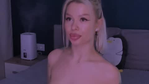 Alexa Mason online show from January 27, 2025, 4:30 am