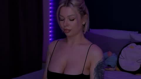 Alexa Mason online show from April 28, 2026, 2:27 am