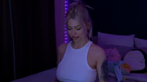 Alexa Mason online show from August 4, 2026, 2:04 am