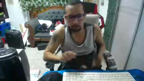 Snapshot of alexamdergal chatting on December 8, 2024, 3:45 pm Alexamdergal online show from December 8, 2024, 3:45 pm