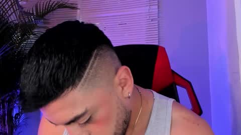 Snapshot of alexander_diiaz chatting on September 23, 2025, 12:30 pm Alexander Diaz online show from September 23, 2025, 12:30 pm