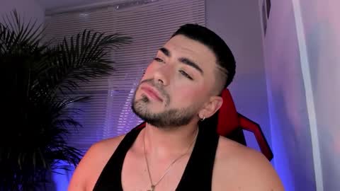 Snapshot of alexander_diiaz chatting on October 7, 2025, 10:56 am Alexander Diaz online show from October 7, 2025, 10:56 am