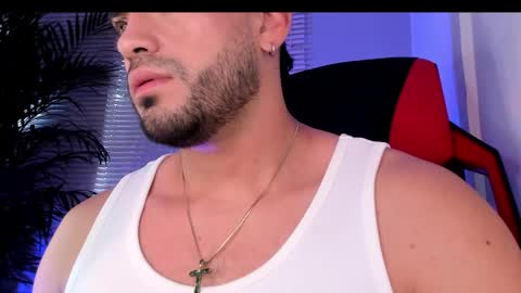 Snapshot of alexander_diiaz chatting on October 15, 2025, 2:39 pm Alexander Diaz online show from October 15, 2025, 2:39 pm