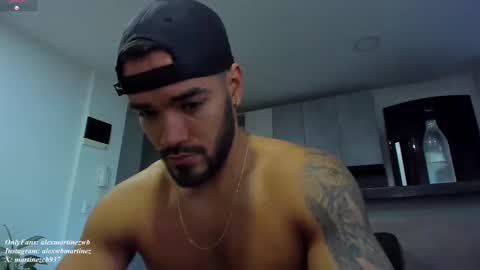 Onlyfansalexmartinezwb  Instagram alexwbmartinez  Twitter martinezcb937 online show from October 2, 2025, 10:39 pm