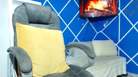 Snapshot of alexander_megan chatting on November 16, 2025, 10:54 am alexander online show from November 16, 2025, 10:54 am