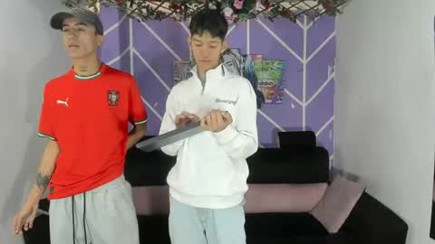 chicos hot online show from April 6, 2026, 1:45 pm