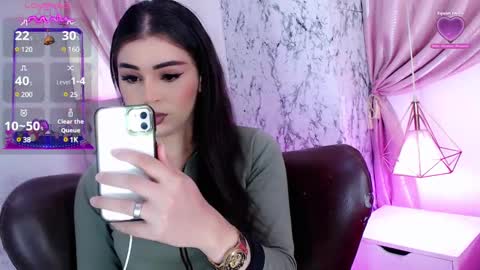 Snapshot of alexandra_evanz chatting on December 20, 2024, 9:54 am Alexandra Spellman online show from December 20, 2024, 9:54 am